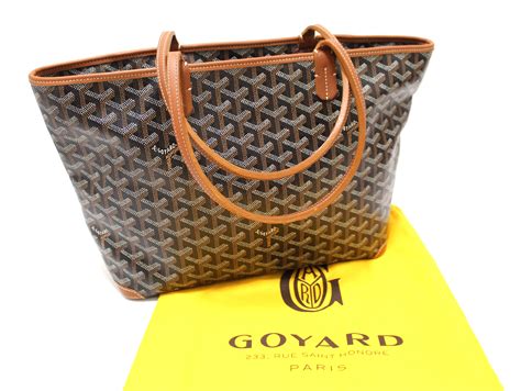 black brown version of goyard cavpert|Cap.